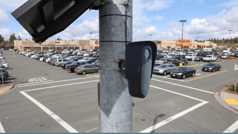 retail LPR privacy in parking lot to prevent loss without losing customer trust